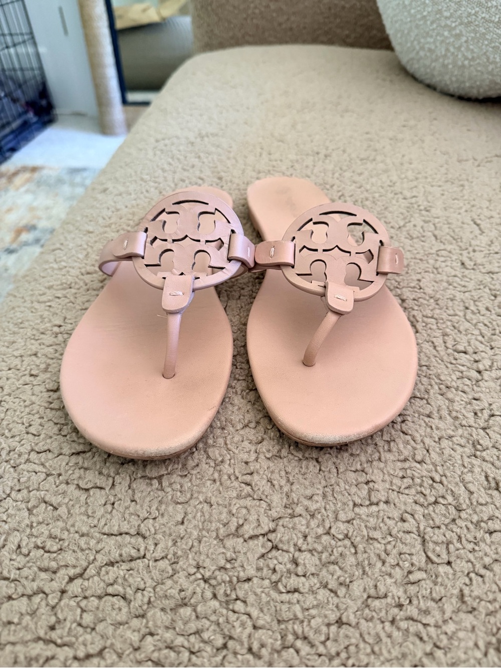 Tory Burch Miller Sandals in Light Sand. Size 8.5 - Picture 2 of 4